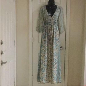 ❤️SOLD ON MERC❤️BOHO STYLE MAXI DRESS
